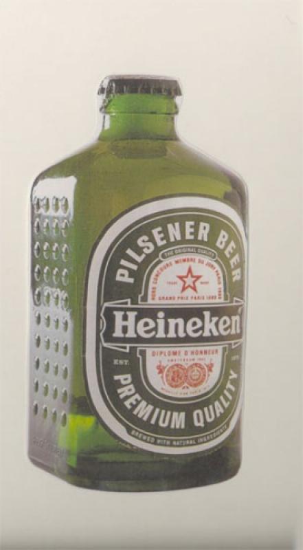 Quando le bottiglie Heineken erano quadrate e servivano per costruire case.
